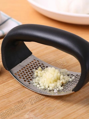 Ручной пресс для чеснока с ручкой (чесночница) GARLIC PRESS