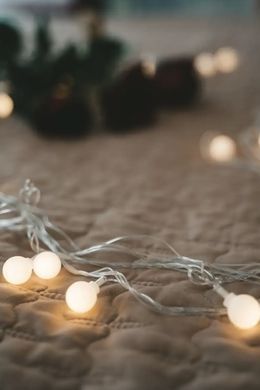 Гирлянда шарики 40 LED на USB, 6 м (теплый белый свет)