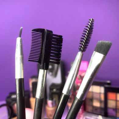 Большой набор декоративной косметики для макияжа Julia Cosmetics: палетка теней, тональная основа, набор кистей