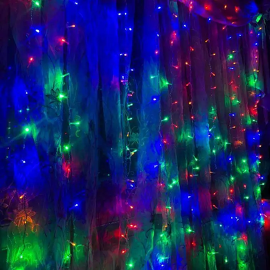 Гирлянда новогодняя светодиодная штора на окно 240 LED на 8 режимов, 2х1.5 метра (многоцветная)